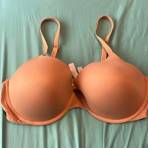 Victoria’s Secret PINK nude t shirt bra